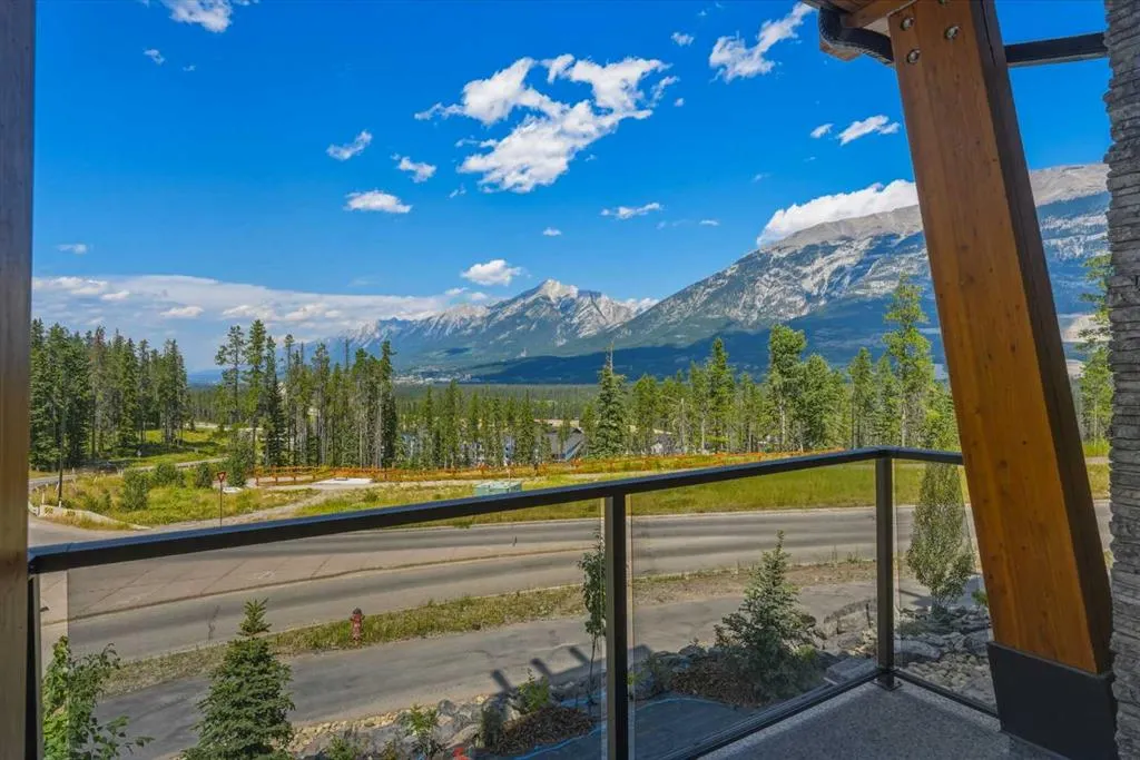 101H Stewart Creek Rise #201
