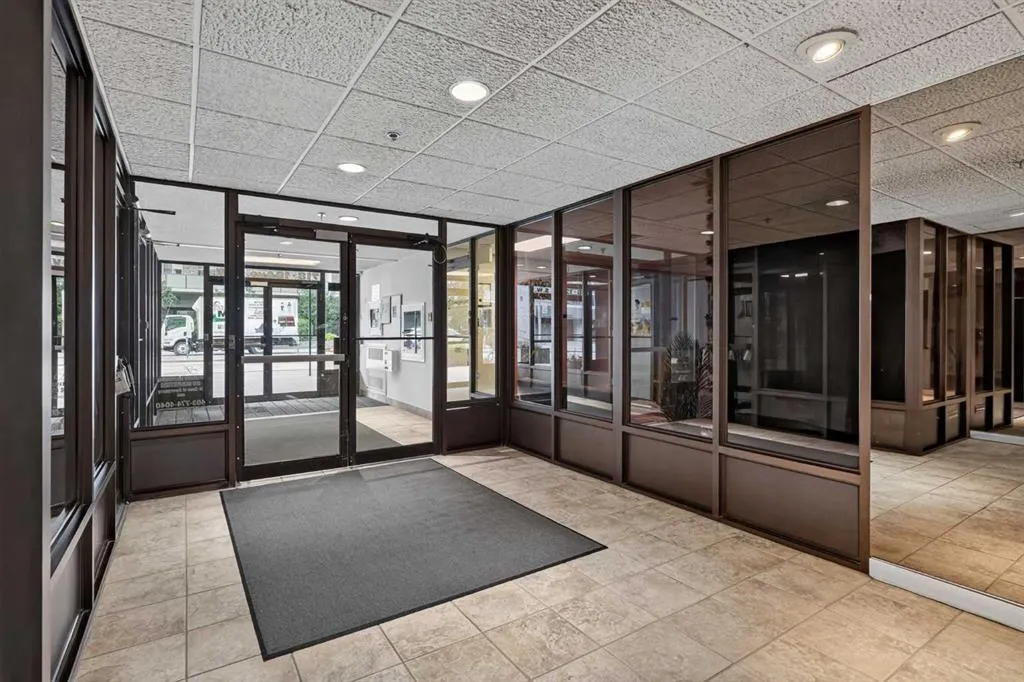 718 12 Avenue SW #408