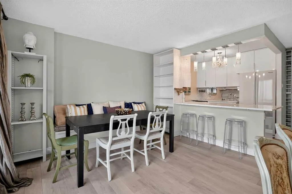 718 12 Avenue SW #408