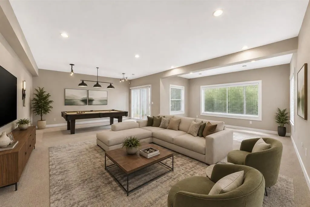 96 Cranarch Heights SE