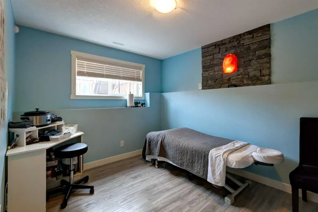6 Elgin Meadows Road SE