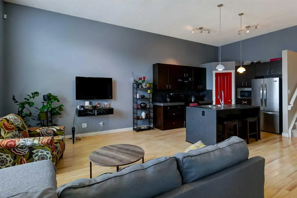 6 Elgin Meadows Road SE