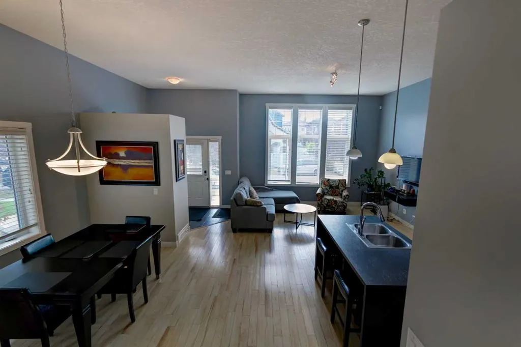 6 Elgin Meadows Road SE