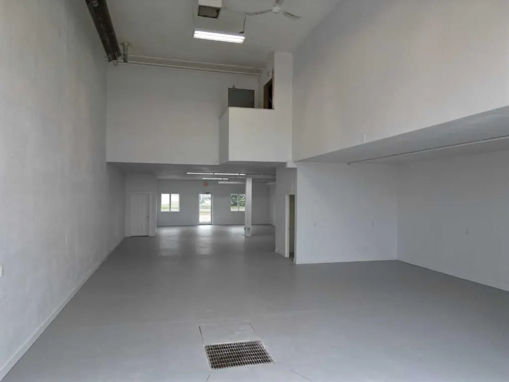 20 Cuendet Industrial Way #103