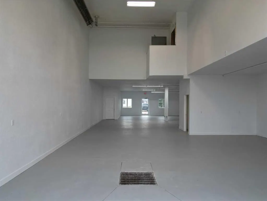 20 Cuendet Industrial Way #103
