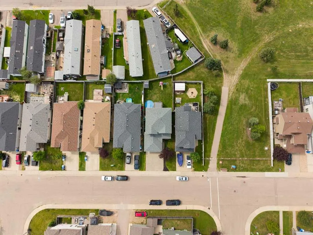 521 Walnut Crescent