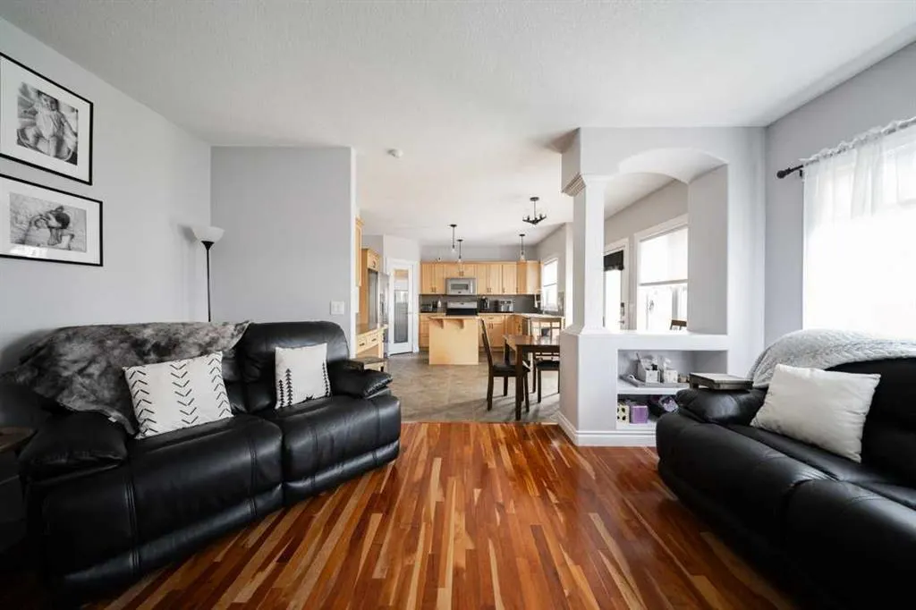 521 Walnut Crescent