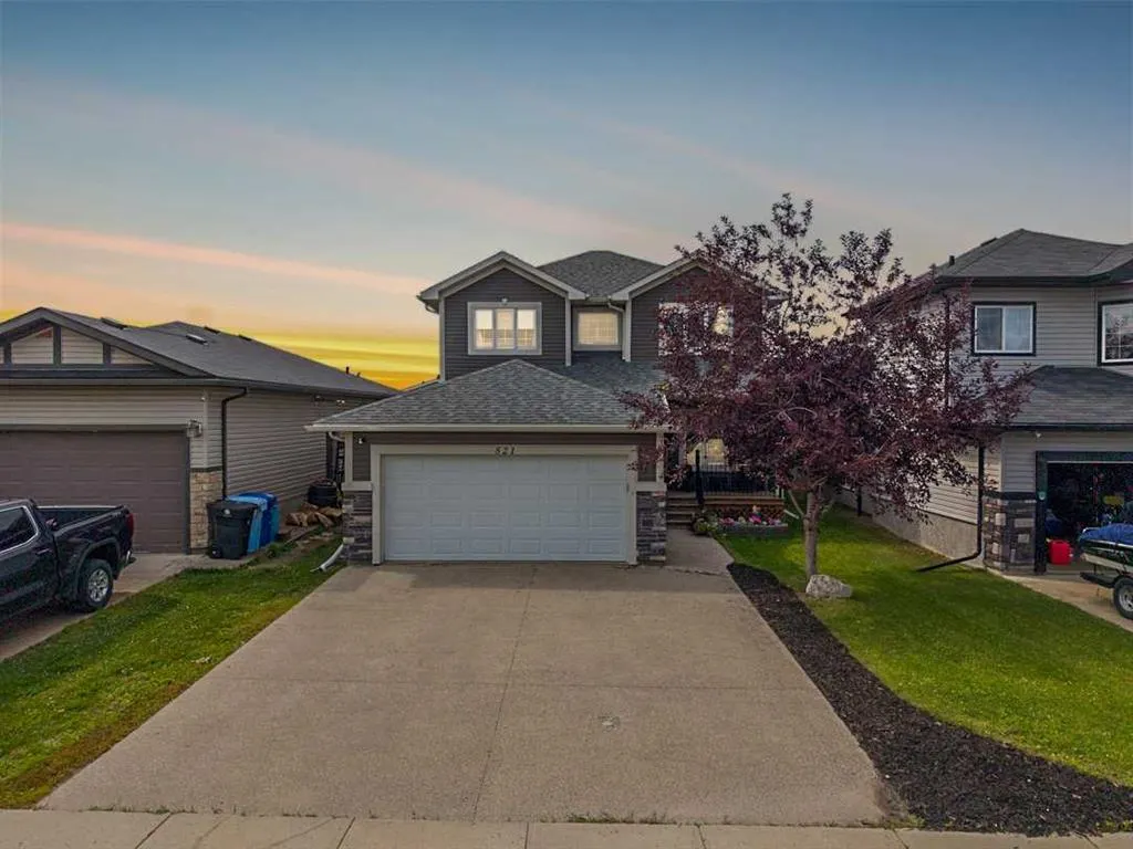 521 Walnut Crescent