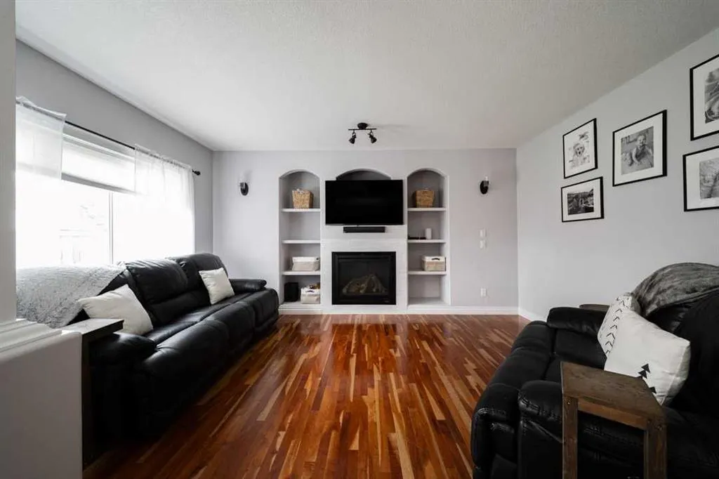 521 Walnut Crescent