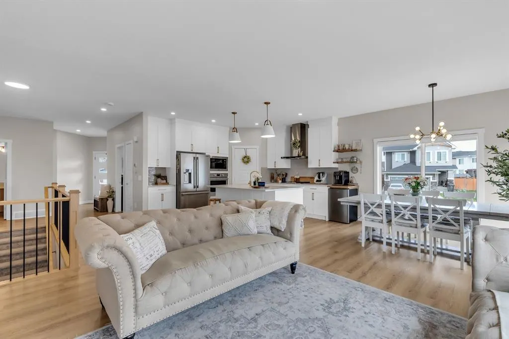 315 Monterey Place SE
