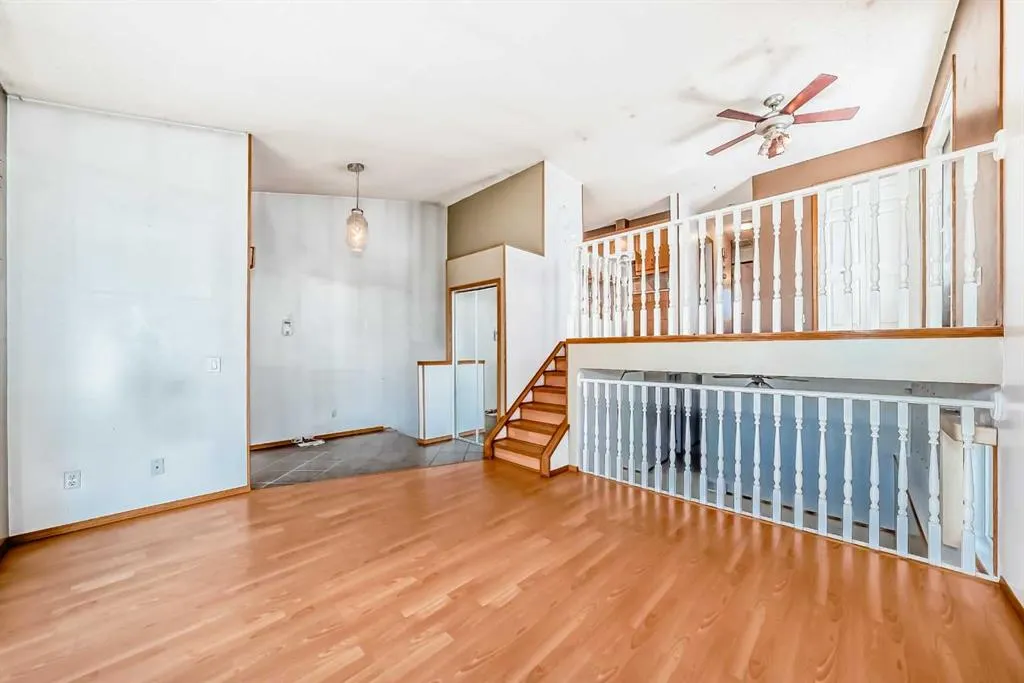 243 Erin Meadow Close