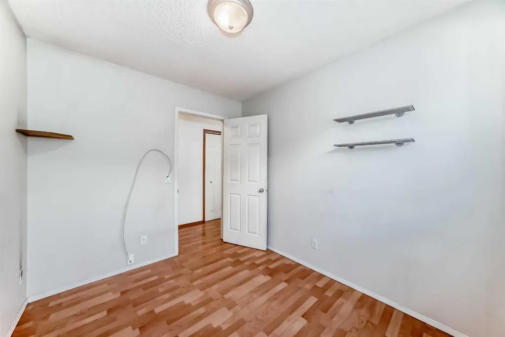 243 Erin Meadow Close