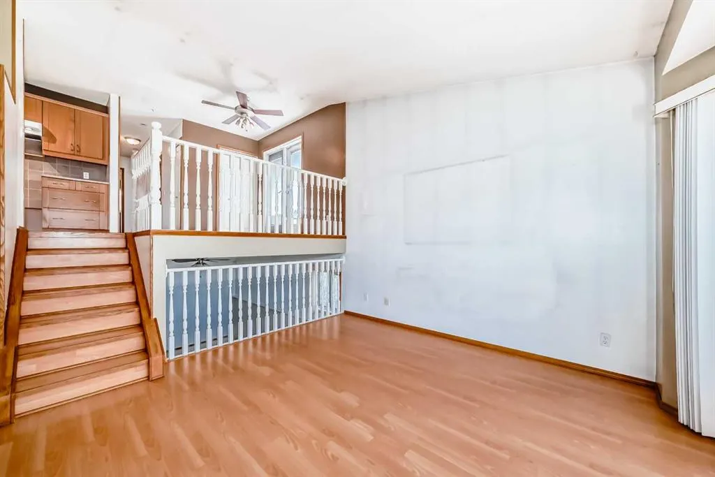 243 Erin Meadow Close