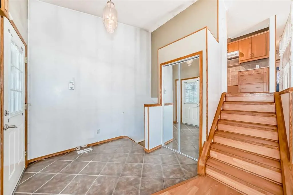 243 Erin Meadow Close