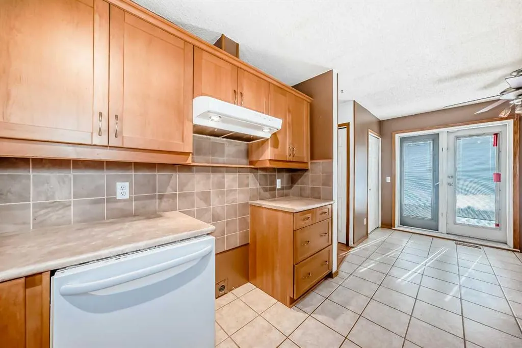 243 Erin Meadow Close