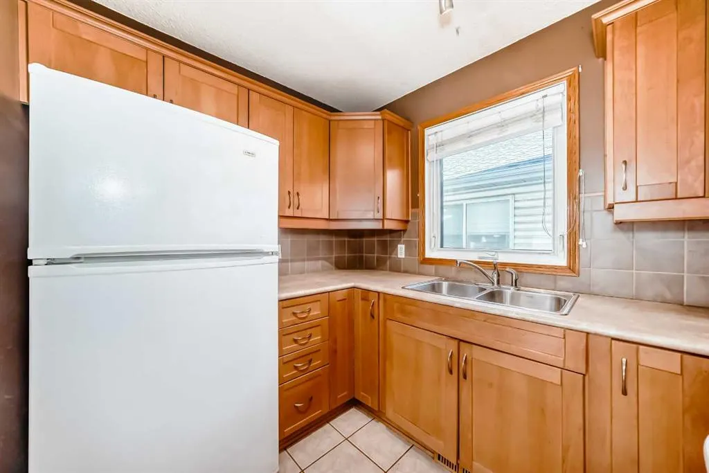 243 Erin Meadow Close