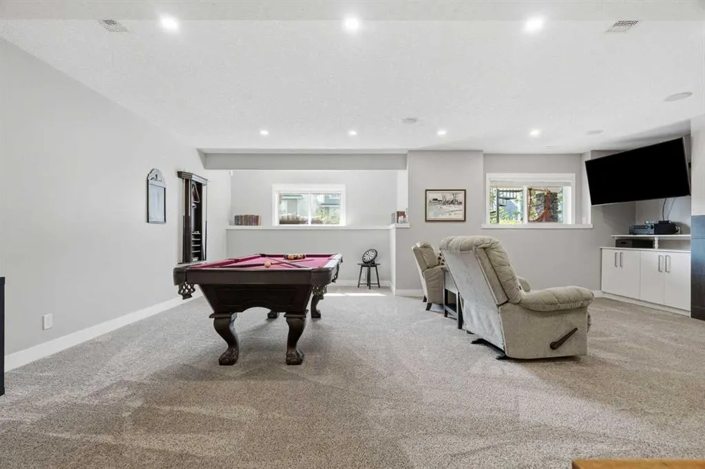 27 Sundown Way