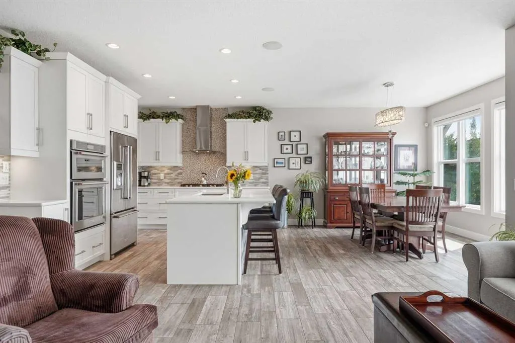 27 Sundown Way