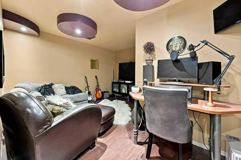 236 Chaparral Drive SE