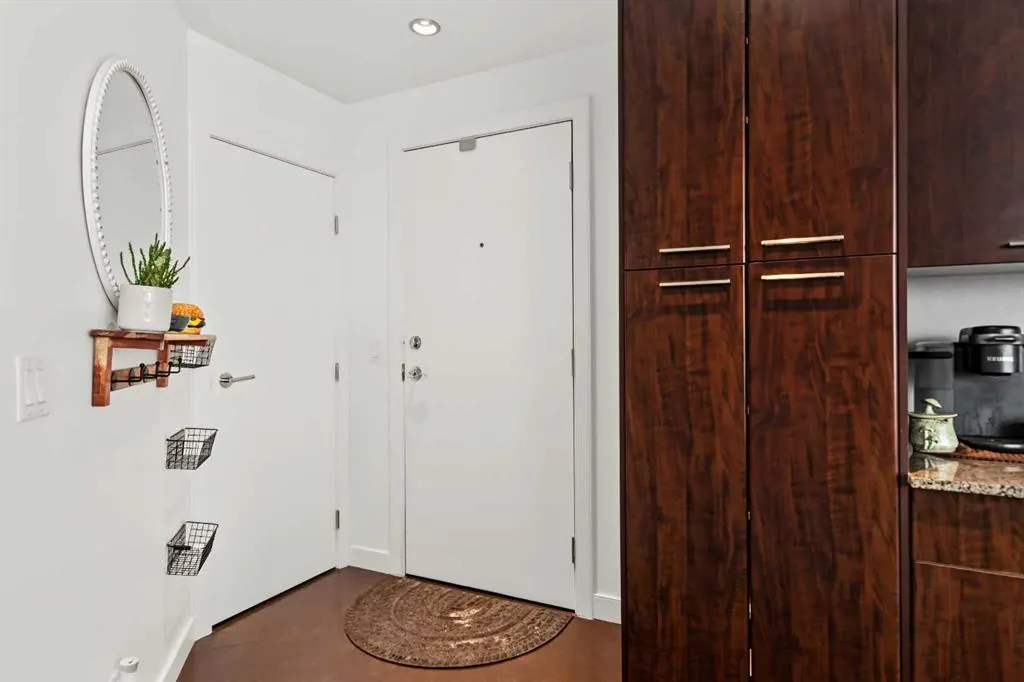 220 12 Avenue SE #705