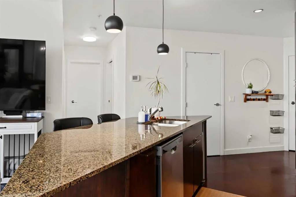 220 12 Avenue SE #705