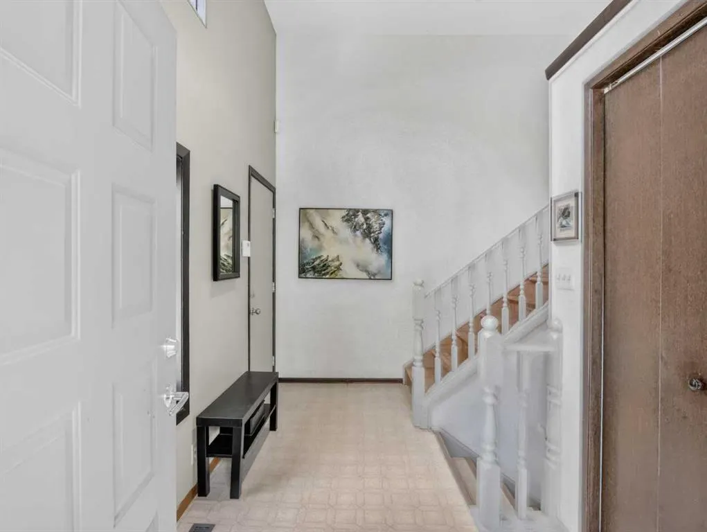 22 Pinewood Crescent