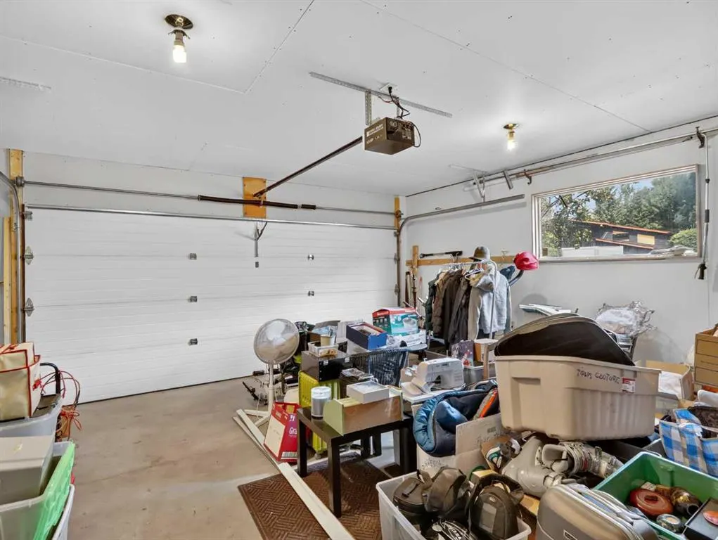 22 Pinewood Crescent