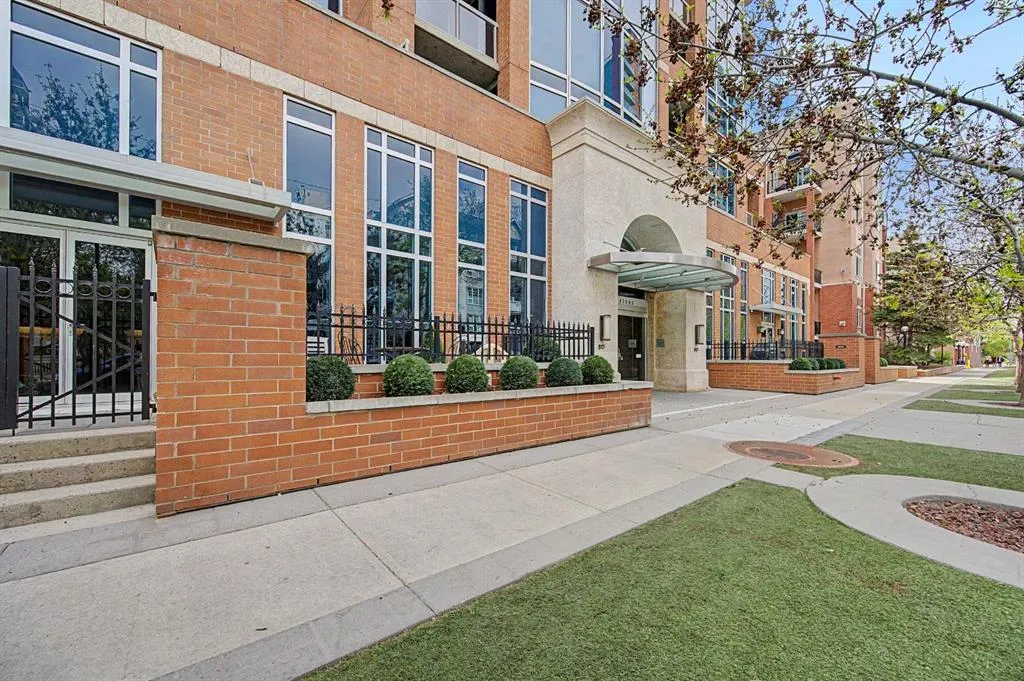 817 15 Avenue SW #2101