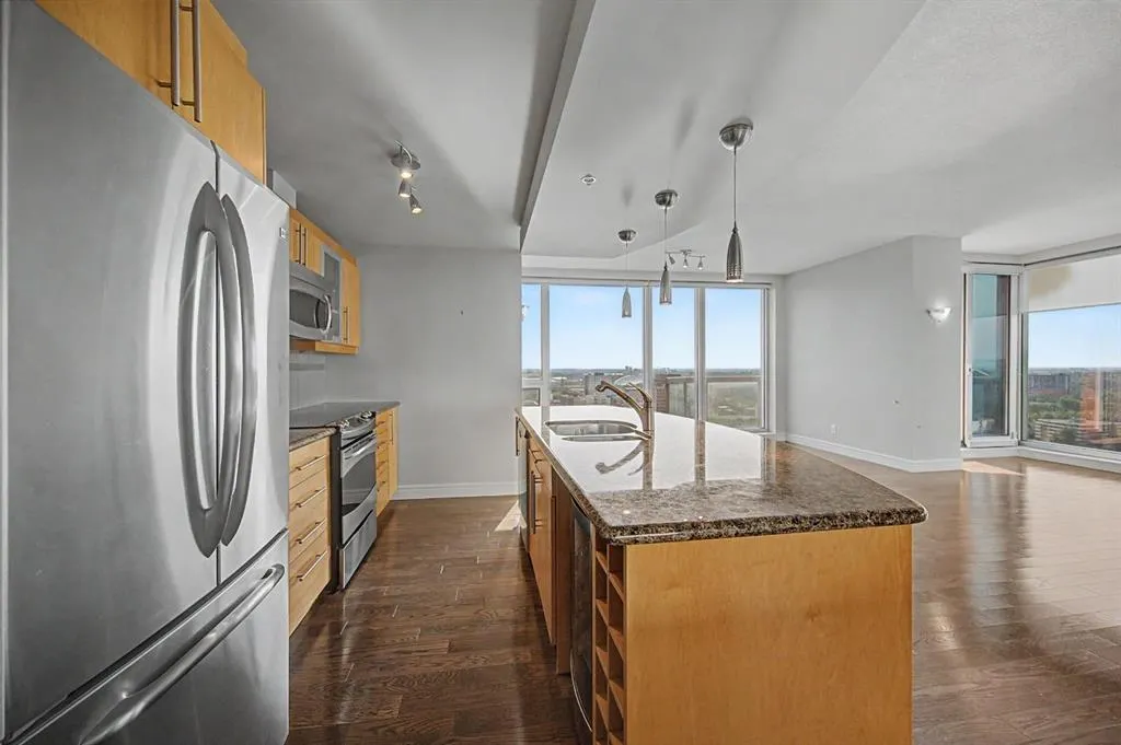 817 15 Avenue SW #2101