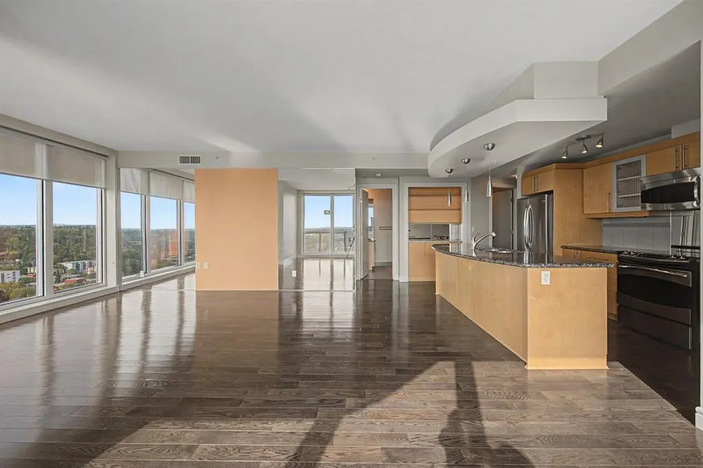 817 15 Avenue SW #2101