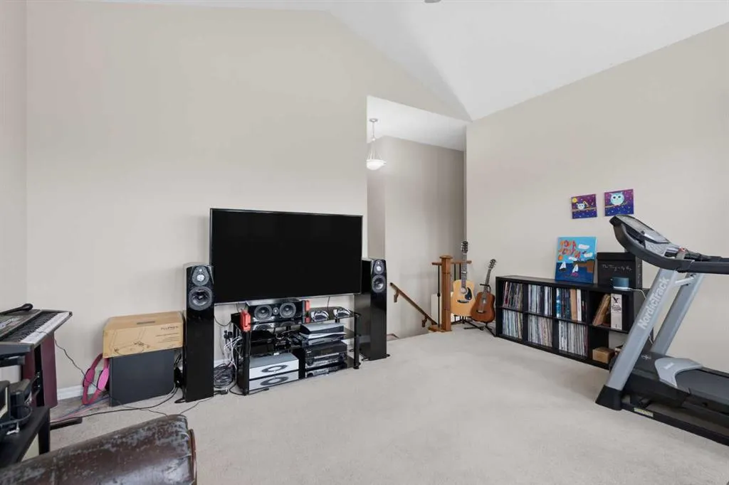 107 Brightonstone Common SE