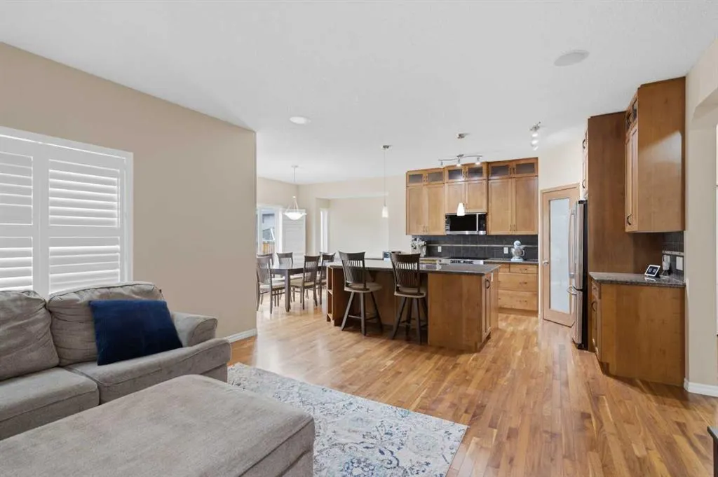 107 Brightonstone Common SE