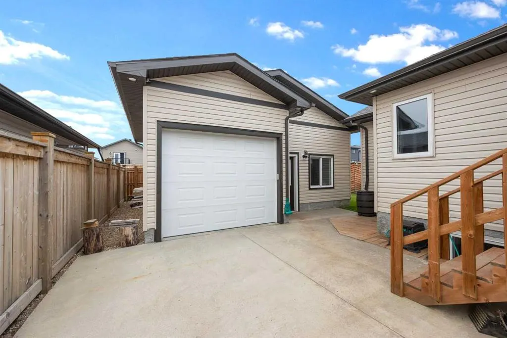 125 Beardsley Crescent