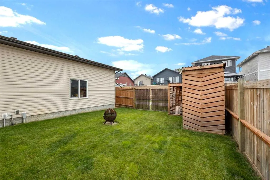 125 Beardsley Crescent