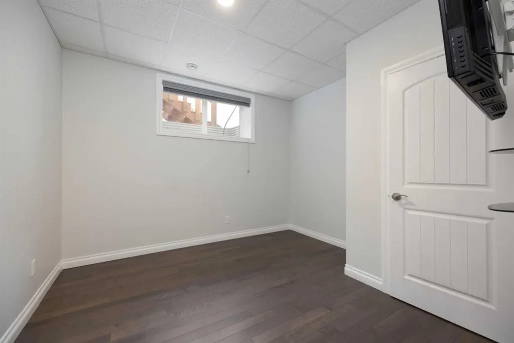 125 Beardsley Crescent