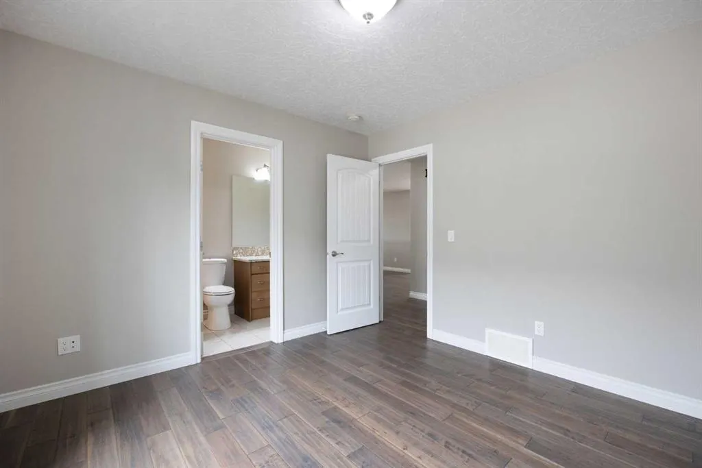125 Beardsley Crescent