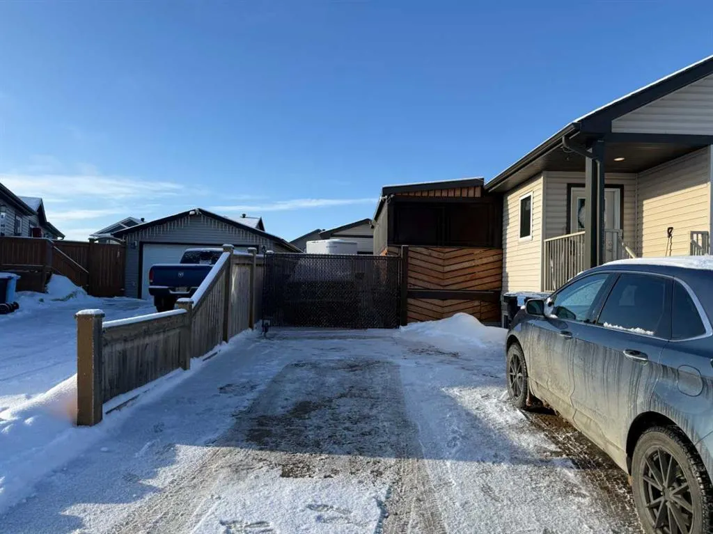 125 Beardsley Crescent