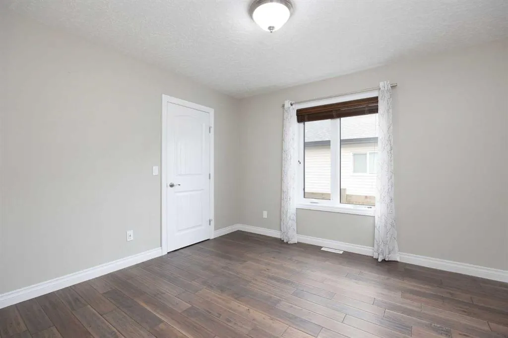 125 Beardsley Crescent