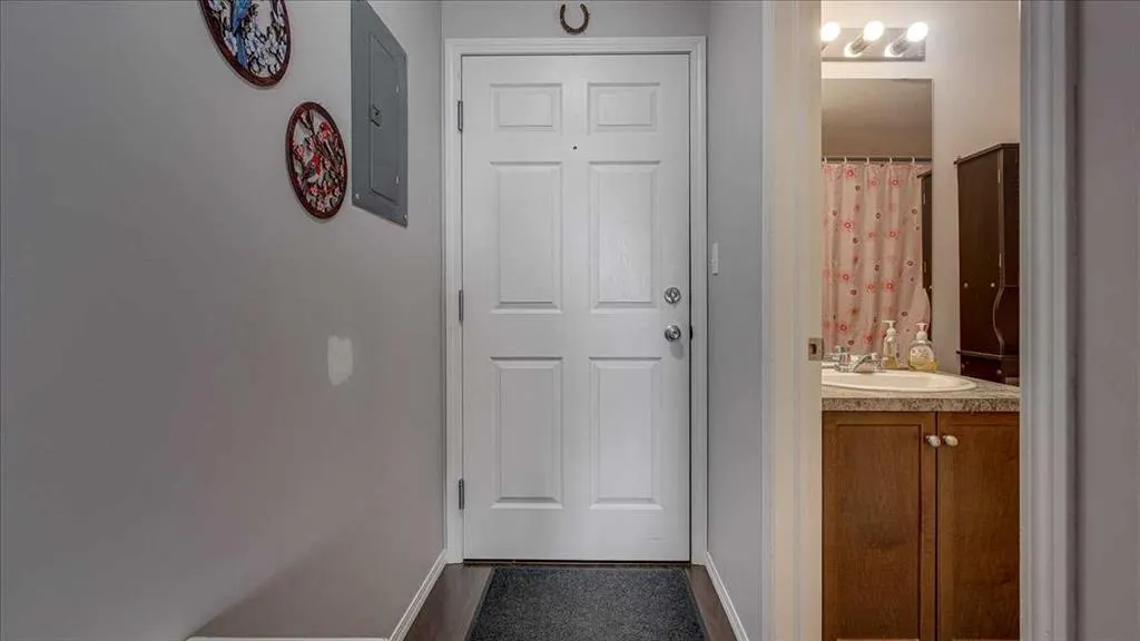 3 Broadway Rise #410