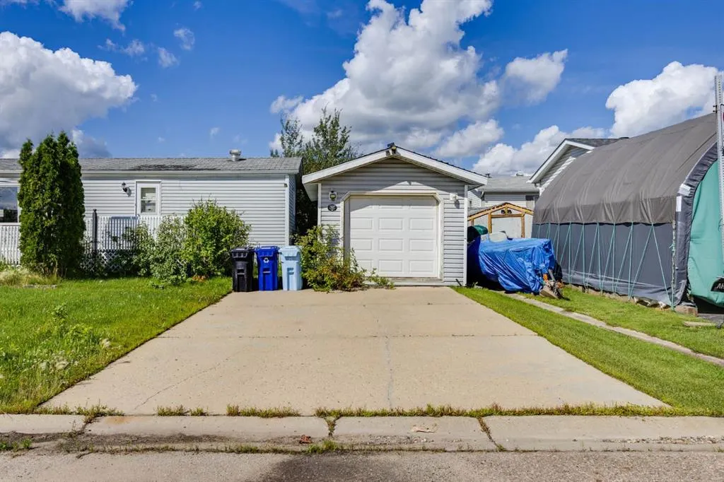 248 Palomino Close