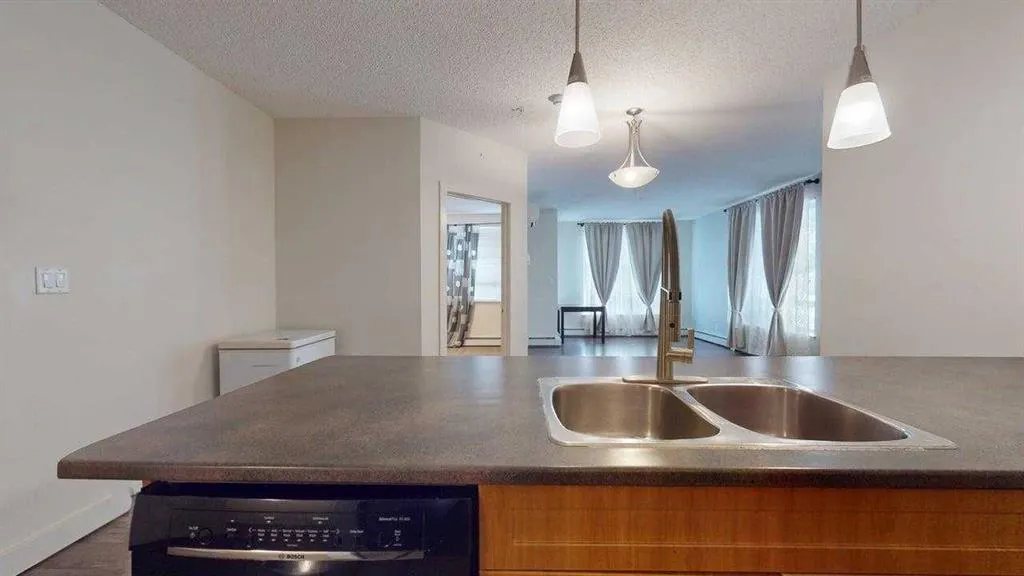 136C Sandpiper Road #104