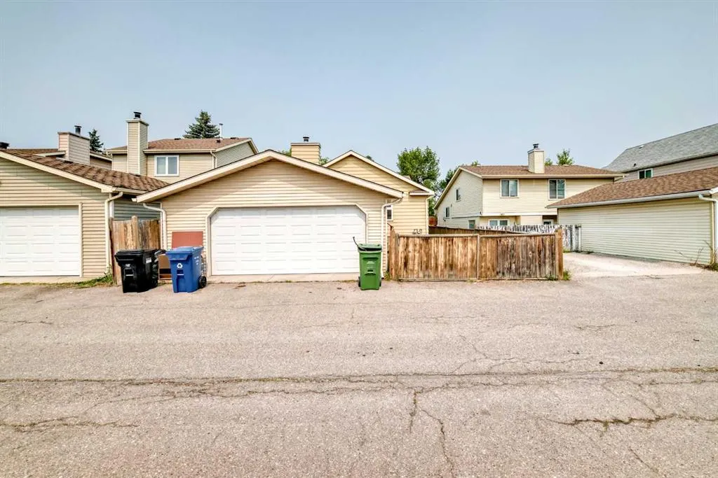 128 Erin Woods Drive SE