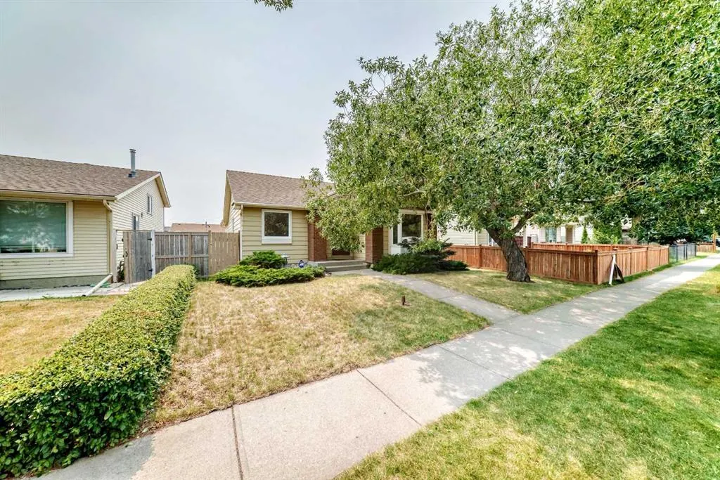 128 Erin Woods Drive SE