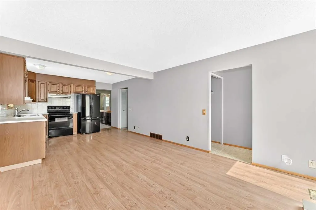 128 Erin Woods Drive SE