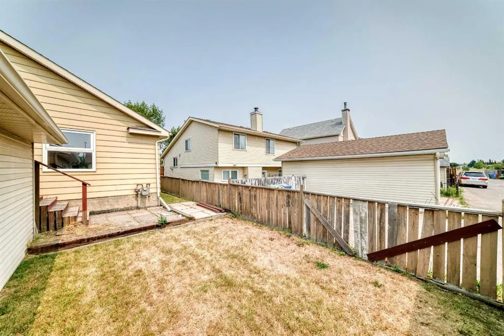 128 Erin Woods Drive SE