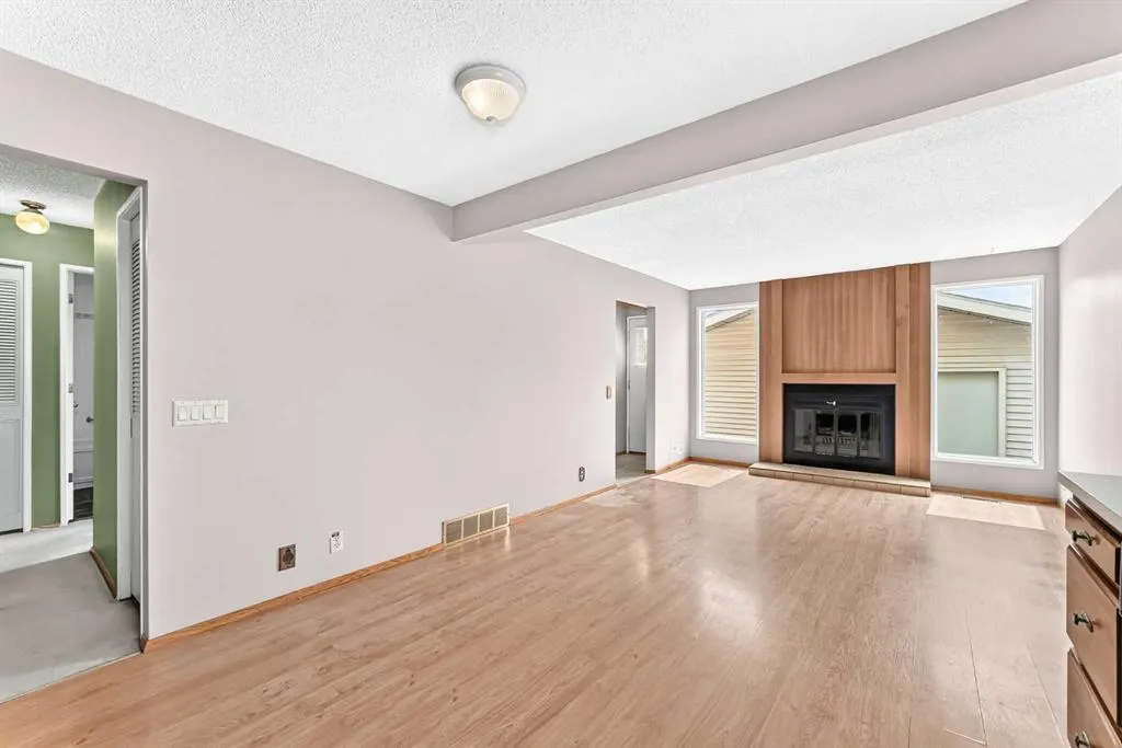 128 Erin Woods Drive SE