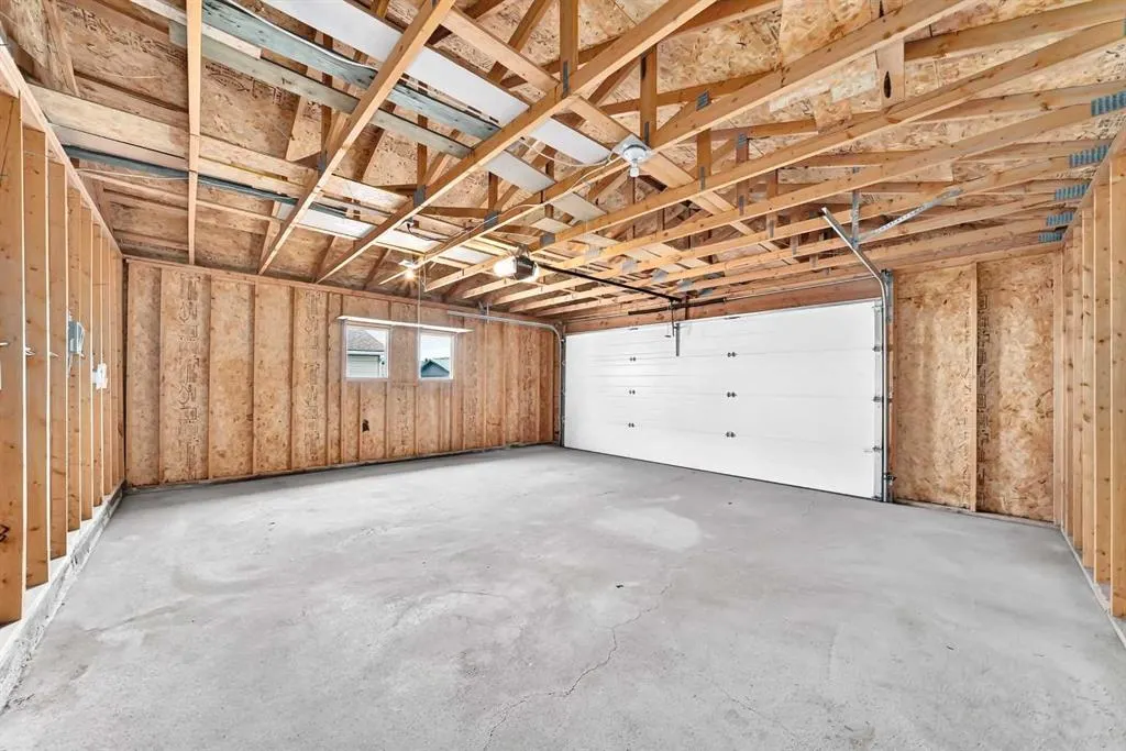 128 Erin Woods Drive SE