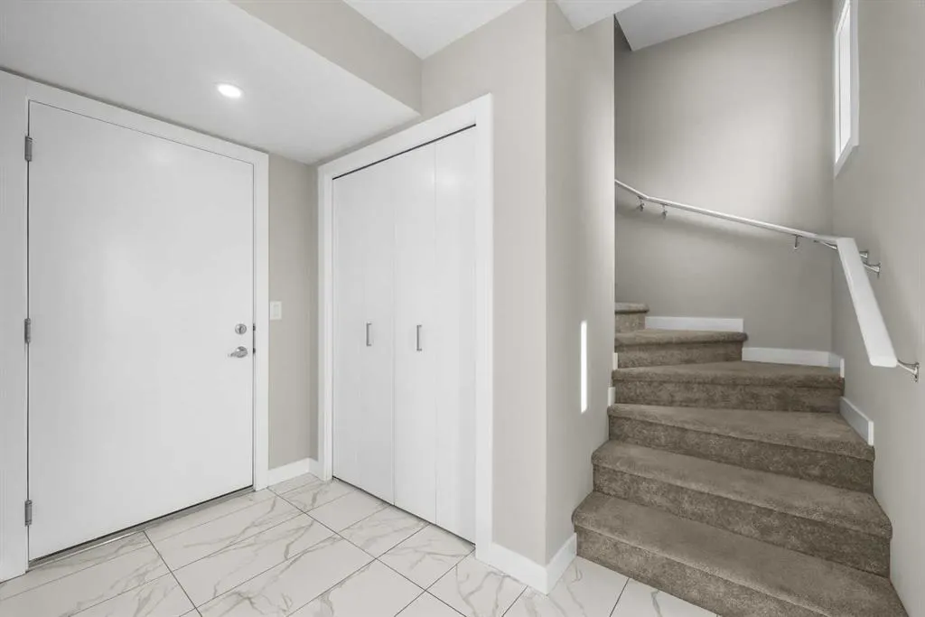 615 Evanston Link NW