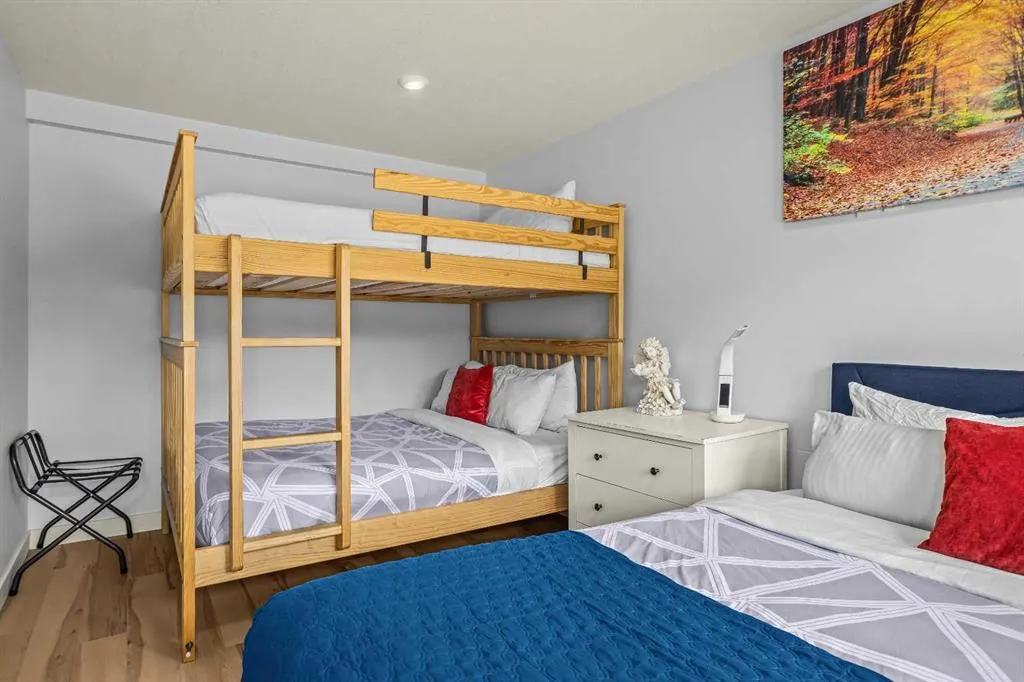 1406 2nd Avenue #1