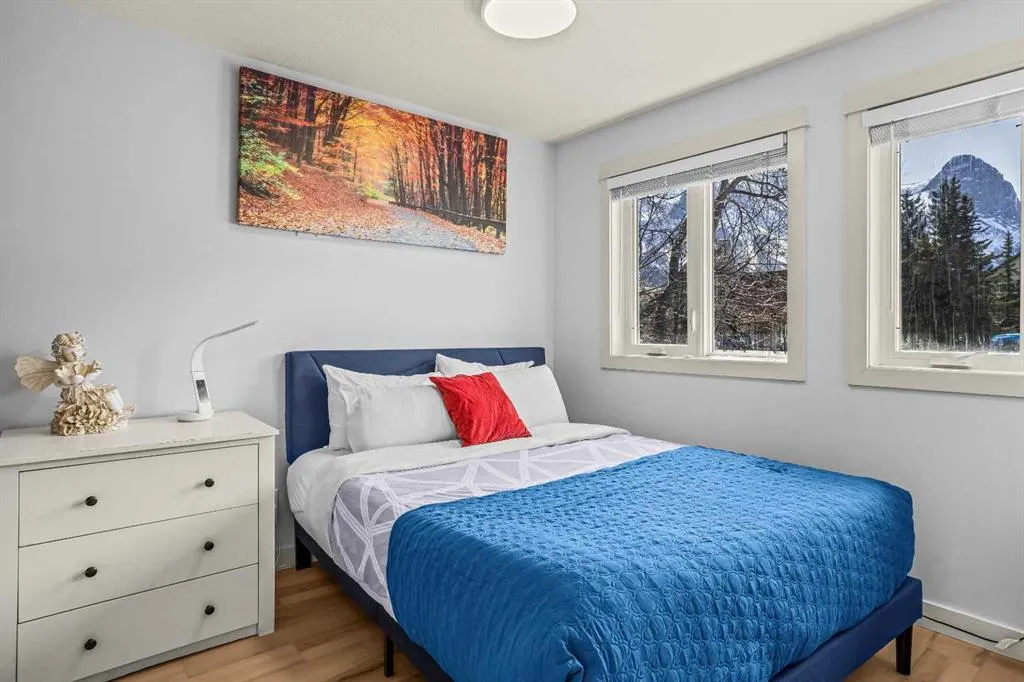 1406 2nd Avenue #1